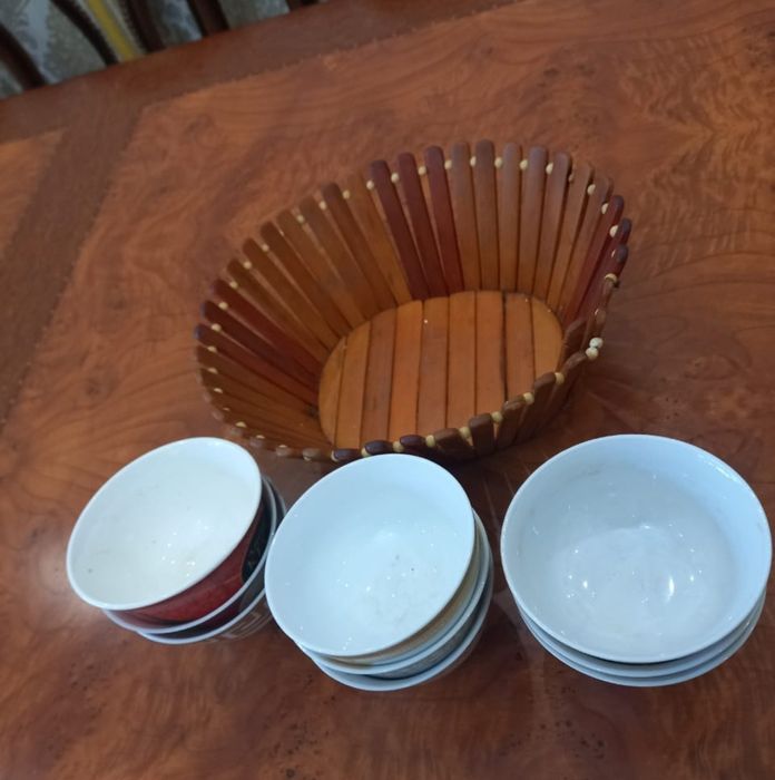 Кесе,пиалы и хлебница