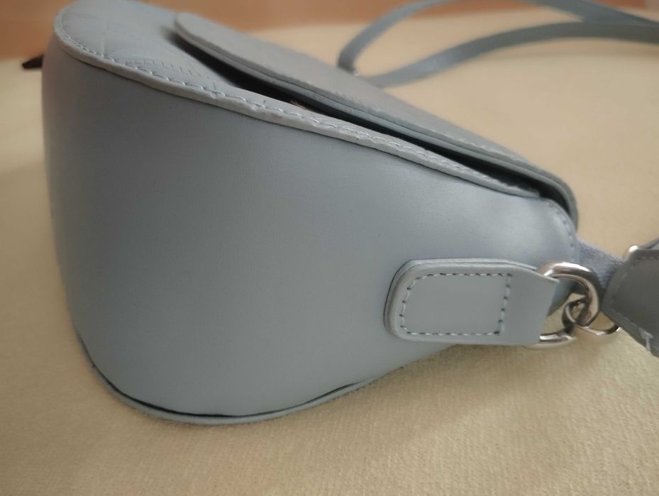 Нова дамска чантичка