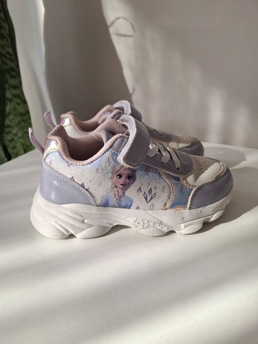 Маратонки за момиче