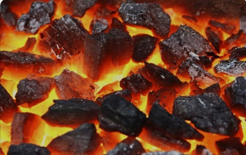 Уголь дрова в мешках с доставкой