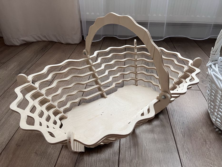 Продаю корзины, за 2800 2 шт.