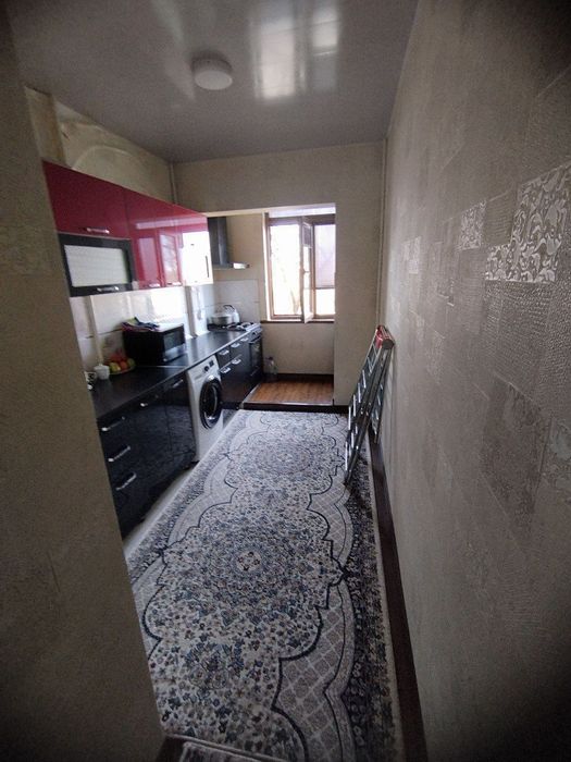 Kvartira faqat  qizlarga Novza metro bezhazayka