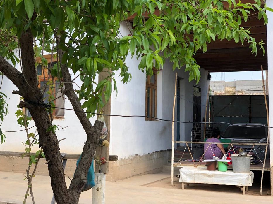 Xovli sotiladi srochna