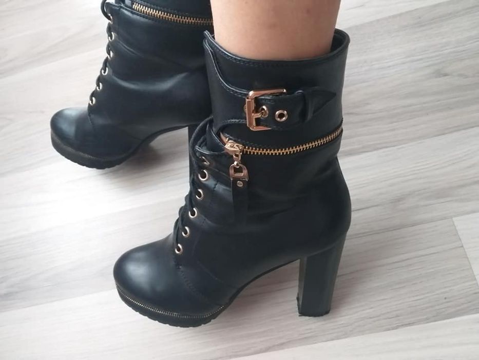 Боти с кабзи ХИТ МОДЕЛ- 33,00лв.