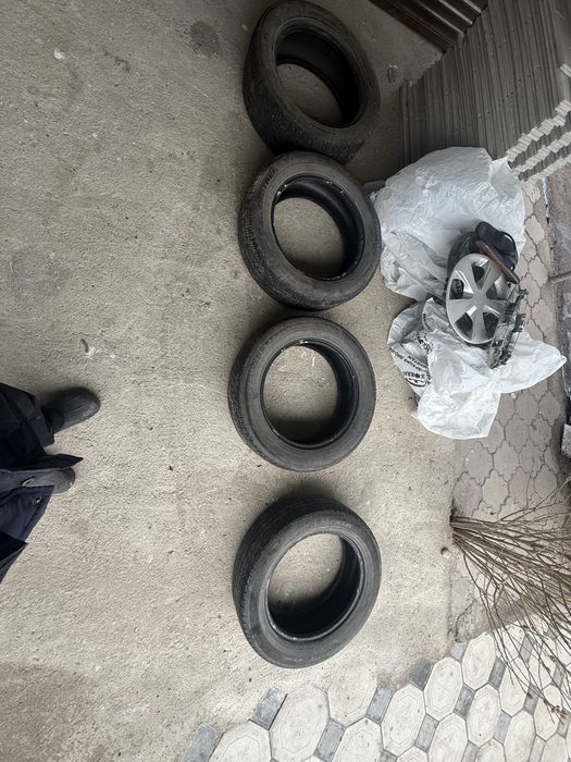 Продам летние шины dunlop 225/60/r18