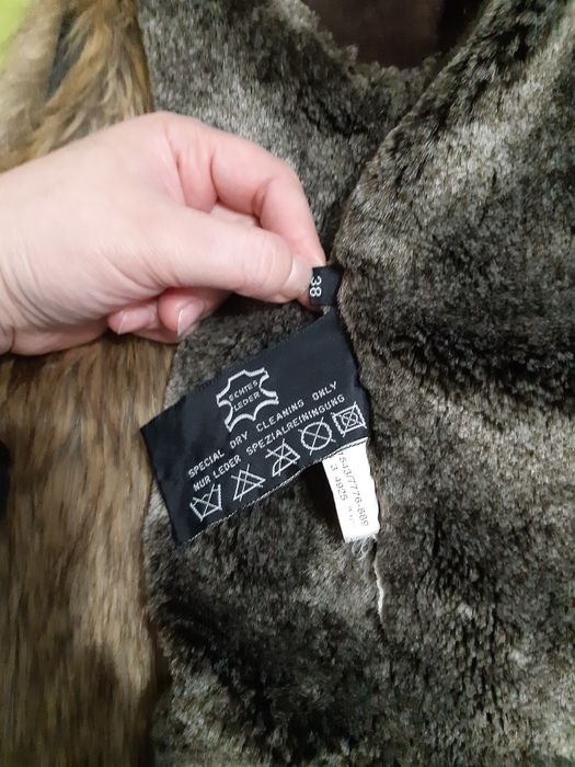 Boanda bondita vesta de dama din blana și piele naturală