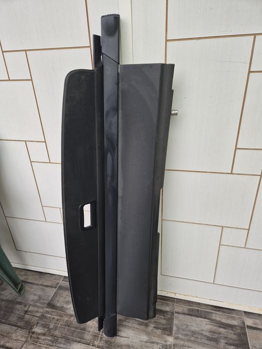 Щора за багажник на Шкода октавия 2012г/ . Перфектни без забележки /