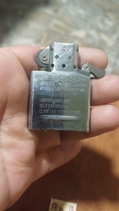 Bricheta Zippo Constantin