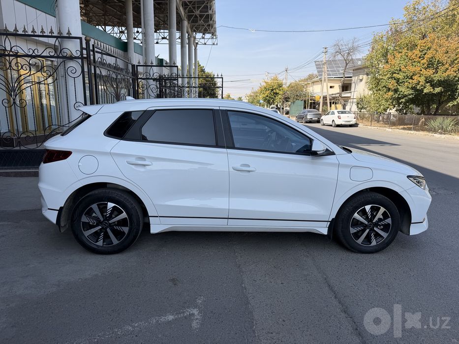 Byd E2 srochna sotiladi