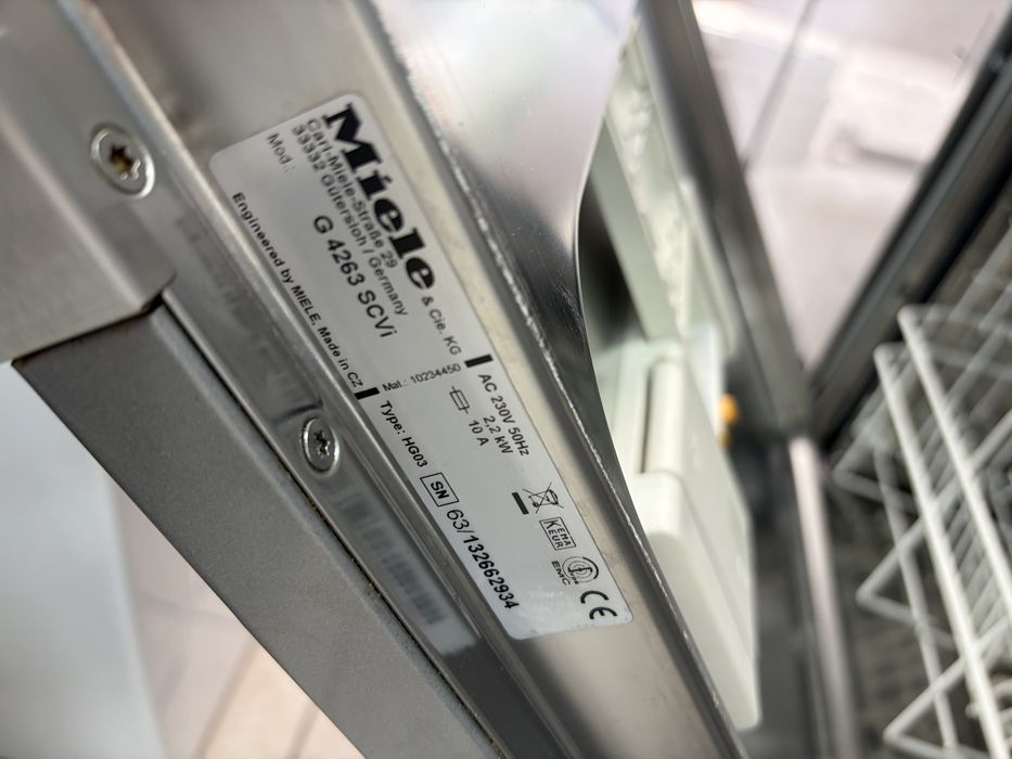 Miele G 4263 scvi миялна за пълно вграждане. Произведена в Германия.24 мес гаранция