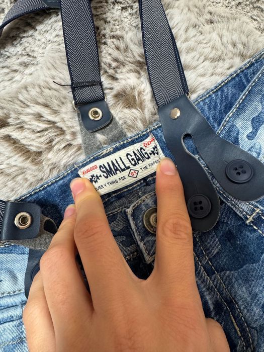 Детски дънки с тиранти