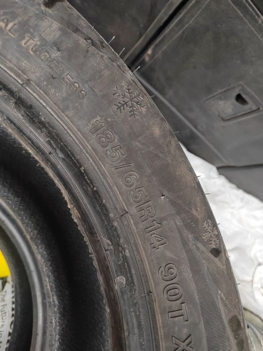 Продам пару зимних шин