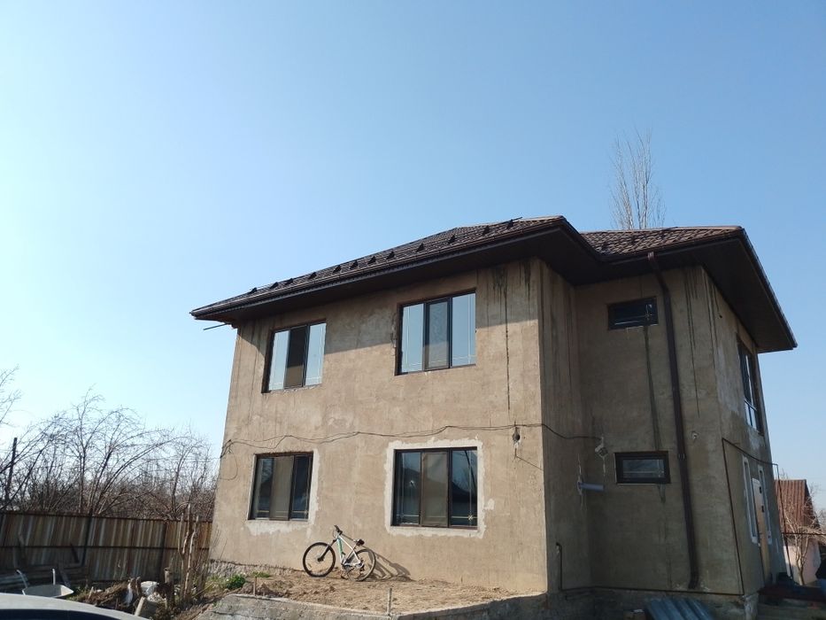 Продам дом  2х этажный