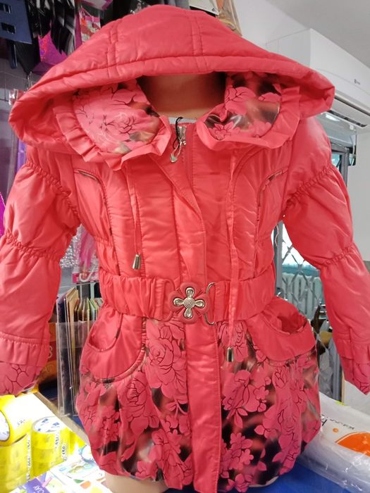 Куртки на девочек