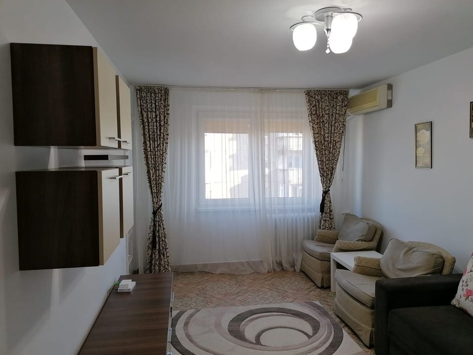 Închiriez Apartament 2 Camere Decomandat — fotografia 1