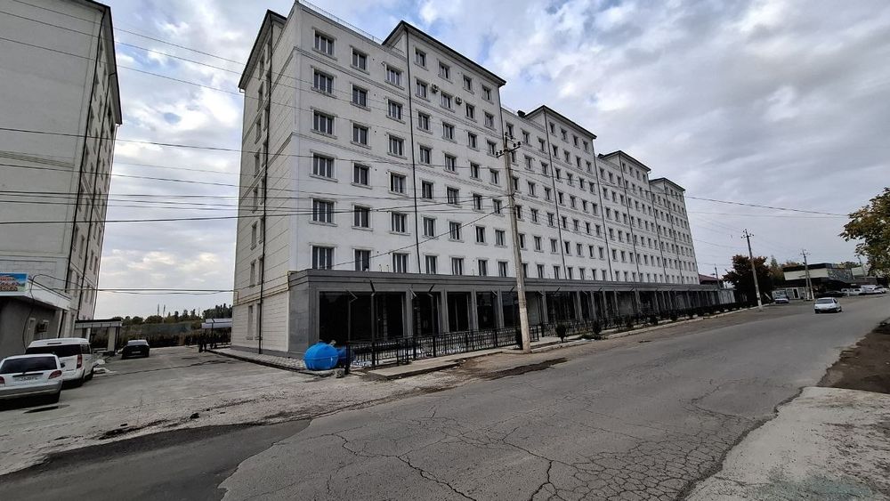 8 etajlik dŏmni 2 etajida 4 honalik kvartira sotiladi