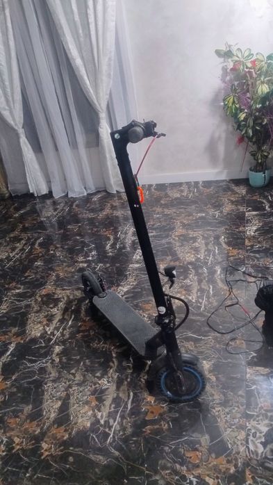 Trotineta electrica de vânzare an mizil preț 500 de lei negociabil