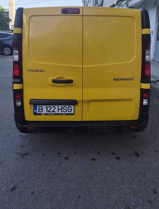 RENAULT Trafic 2017 — imagine 3