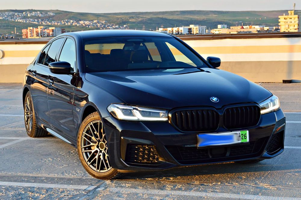 BMW Seria 5 BMW 530e Plug-in Hybrid M Pack | 2022 | 300 CP | BENZINA | Deosebit