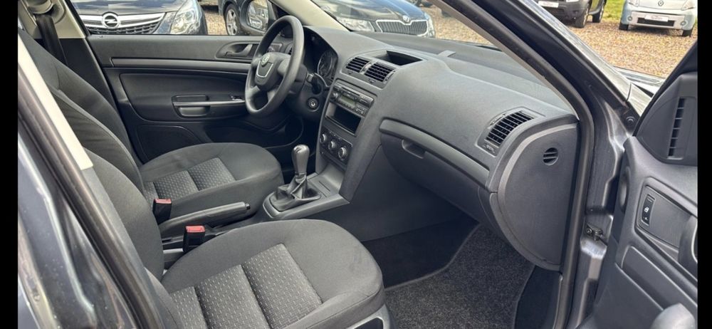 SKODA Octavia 2011 — imagine 5