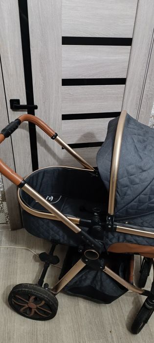 Продам детскую коляску