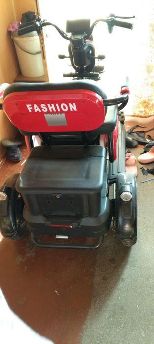 Skuter yangi fashion