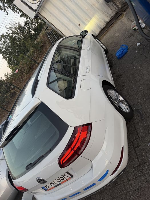 VOLKSWAGEN Golf 2020 — imagine 4
