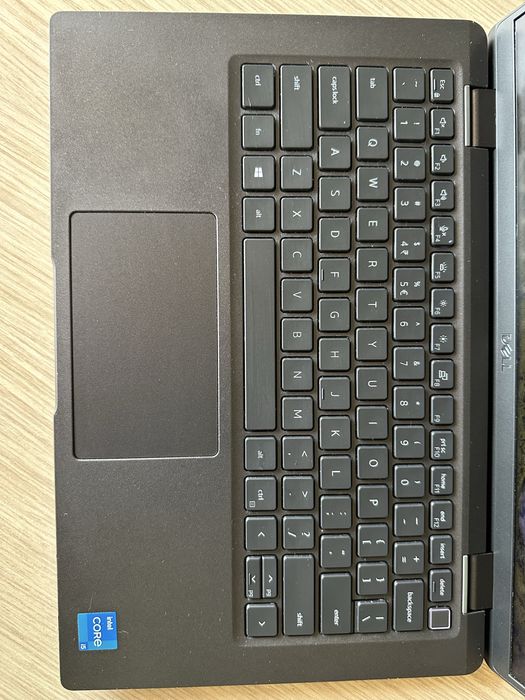 Лаптоп Dell Latitude