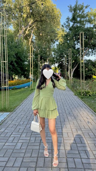 Продам мини платье летнее красивое