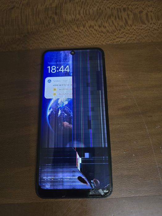 Redmi 12 pro сотилади, экран синган!