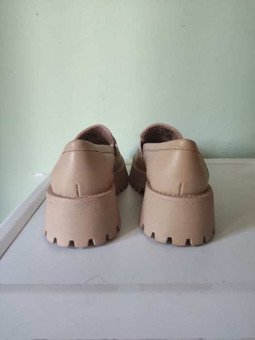 Дамски обувки Stradivarius