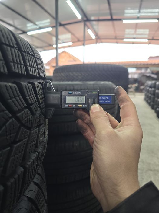 4 Броя 215/60/17 Goodyear 2x7mm 2x6mm