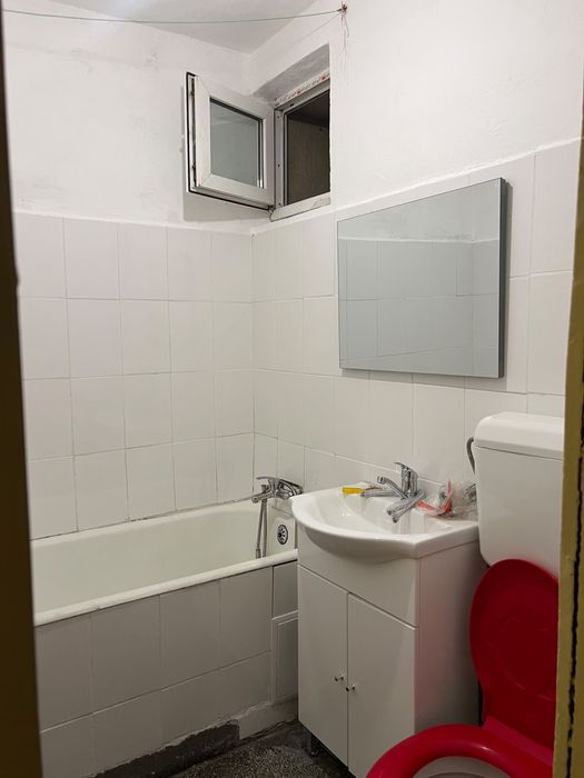 Inchiriez apartament cu 2 camere