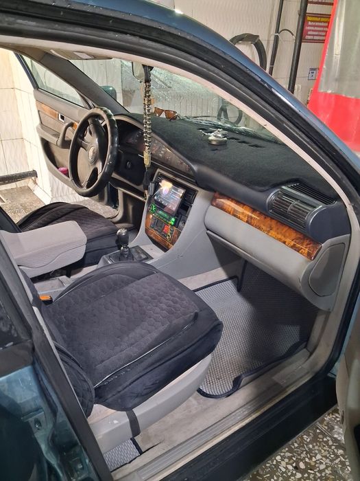 Продам ауди с4 универсал