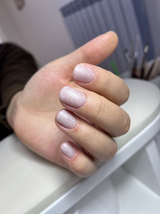 Маникюр и педикюр