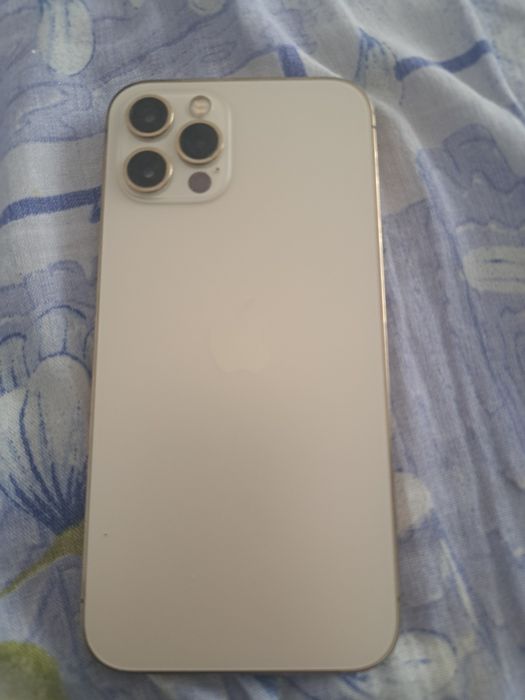 Iphone 12 pro gold