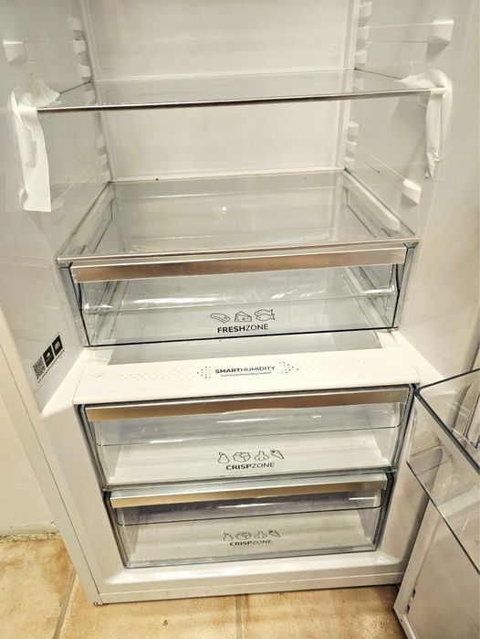 Vând frigider GORENJE nou,cu o usa,398 l, Inalțime 185 cm