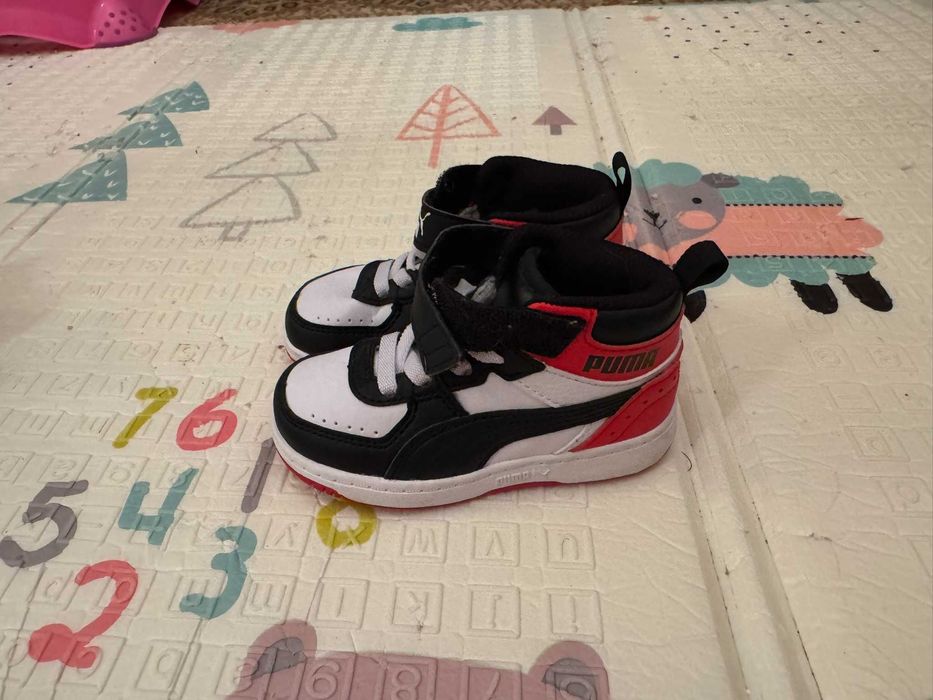 Нови бебешки маратонки PUMA