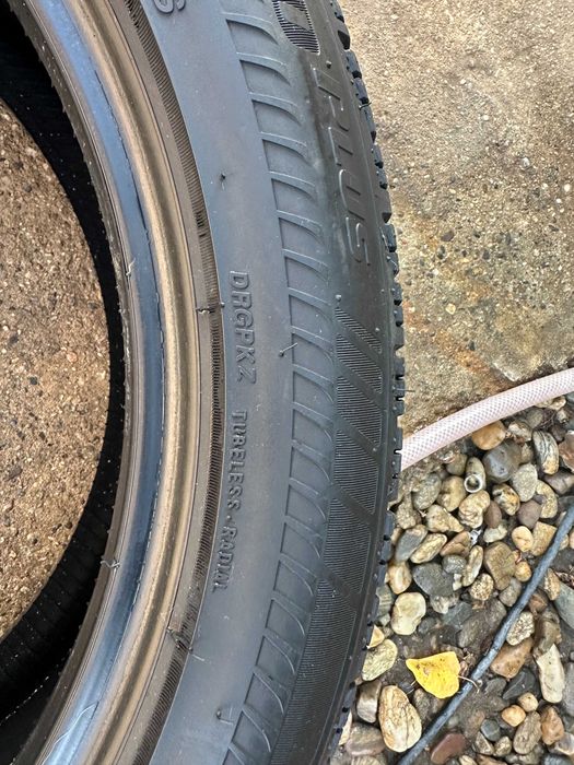 Cauciucuri Bridgestone 225 50 R18 RFT Runflat Iarna M+S in stare exceptionala - se vand pentru ca am vandut masina
