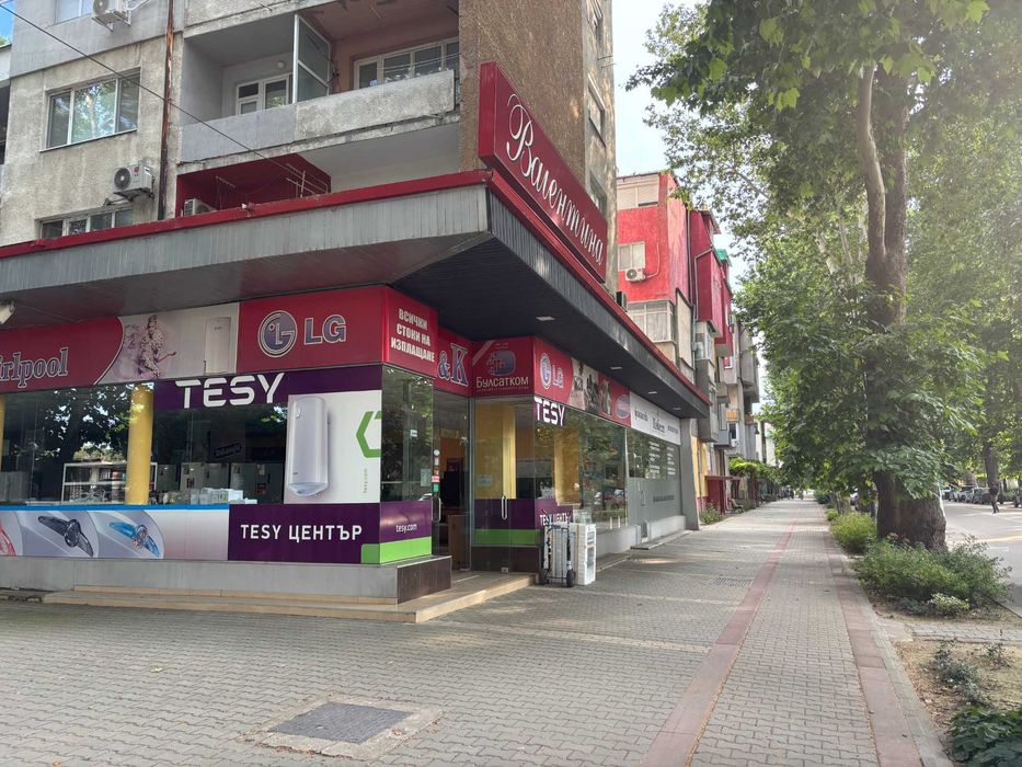 Дава се под наем Магазин в Силистра, Център - 486 кв.м за 2300 € - Снимка #3