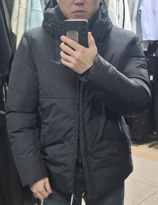 Зимняя куртка Nike