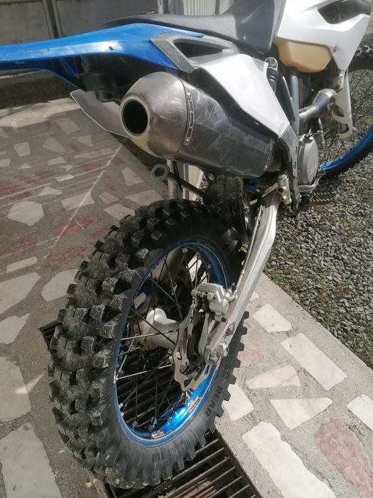 Motocicleta Huzaberg, KTM. 350 exc-e 4 T