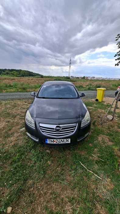 Se vinde Opel insignia