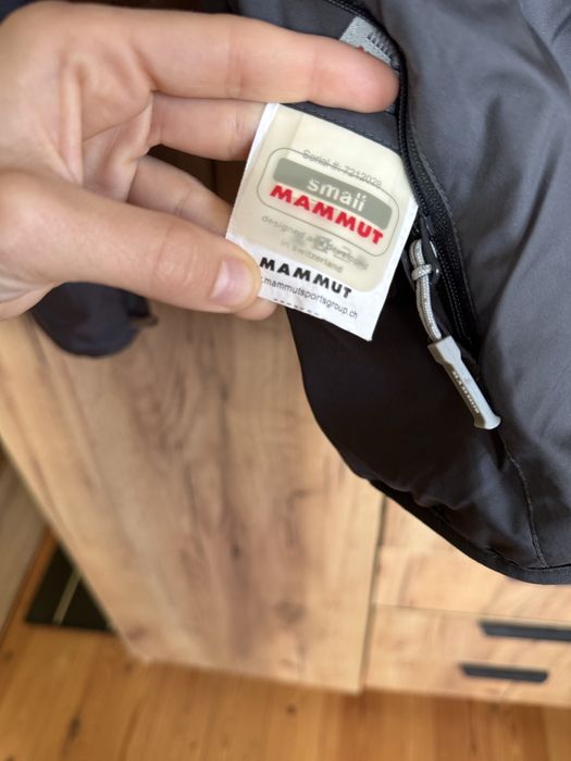 Дамско туристическо яке Mammut