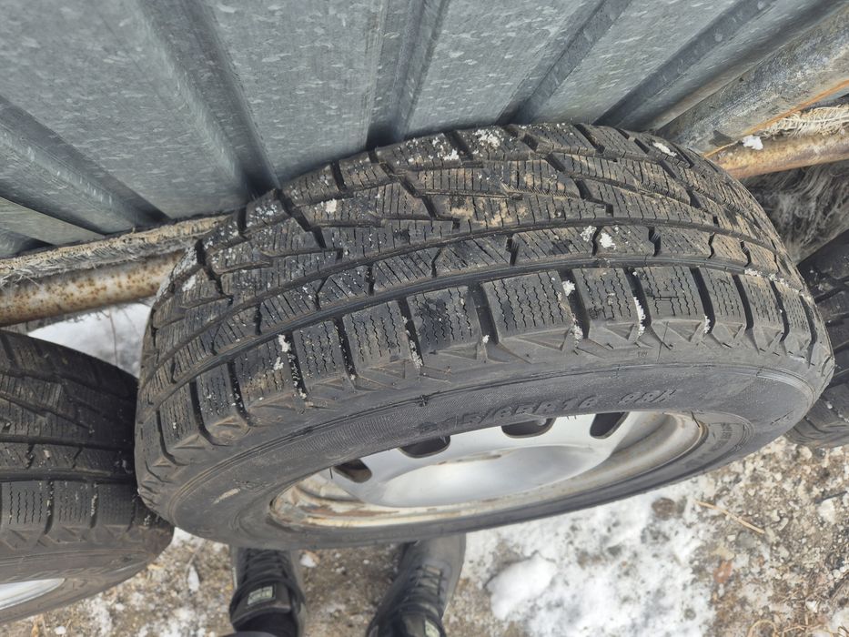 Продам резину с дисками на рено дастер