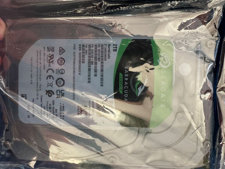 Hard disk Seagate Barracuda 2 TB  nou, sigilat,