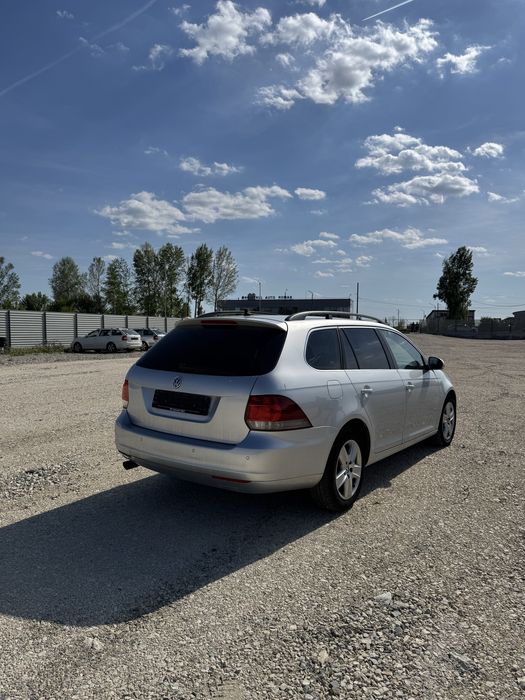 Volkswagen Golf 2010 / 1.6TDCI / Automat / Euro 5
