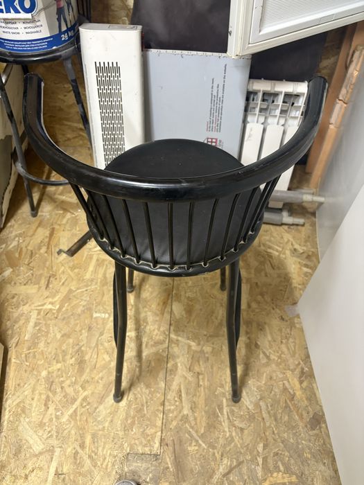 Продам барные стулья