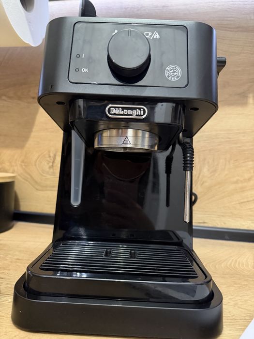 Кафемашина Delonghi EC235.BK с гаранция до 12.2026 г.