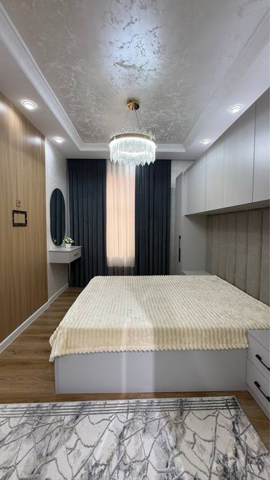 Продается 3 ком. Квартира площадью 97 кв.м. Адрес Олтин Самарканд
